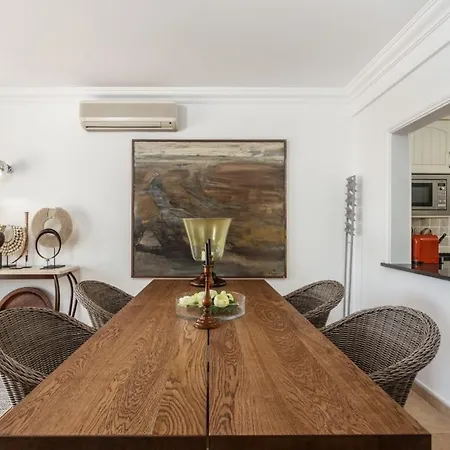 Sleeps 4 With Pool Air Con And Wifi Villa