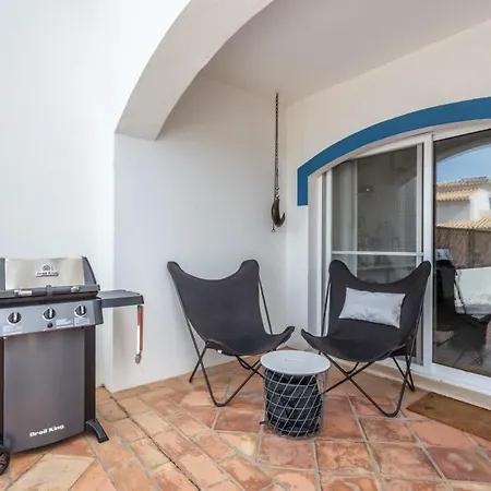 Sleeps 4 With Pool Air Con And Wifi Villa